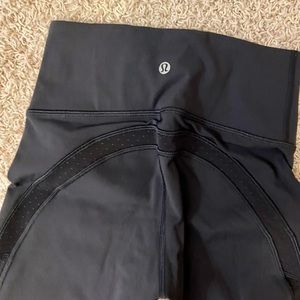 Grey Lululemon Cropped Leggings